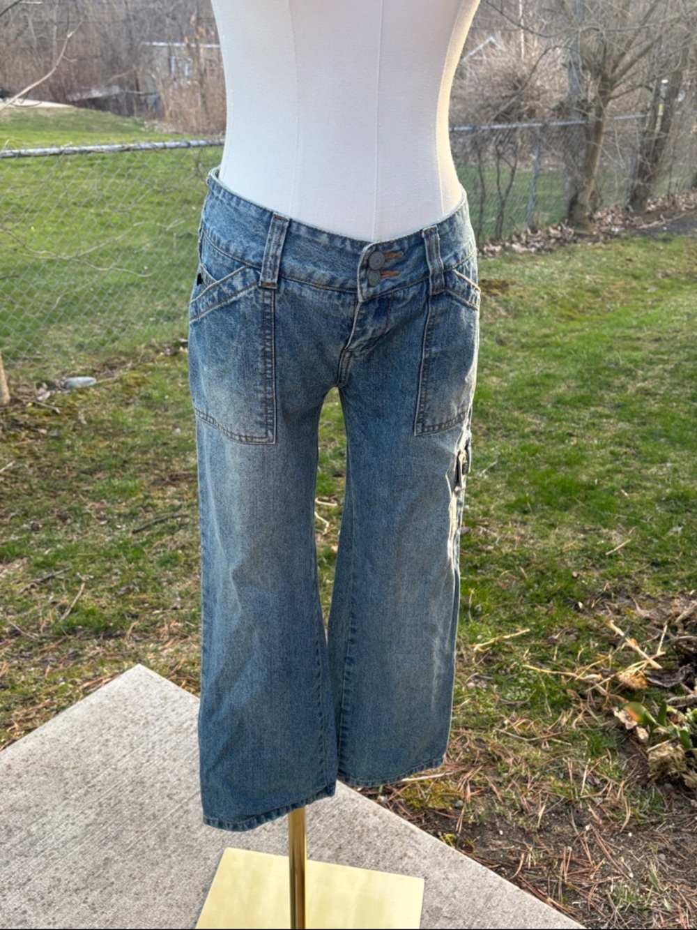 Abercrombie & Fitch Light Blue Cropped Flare Capri